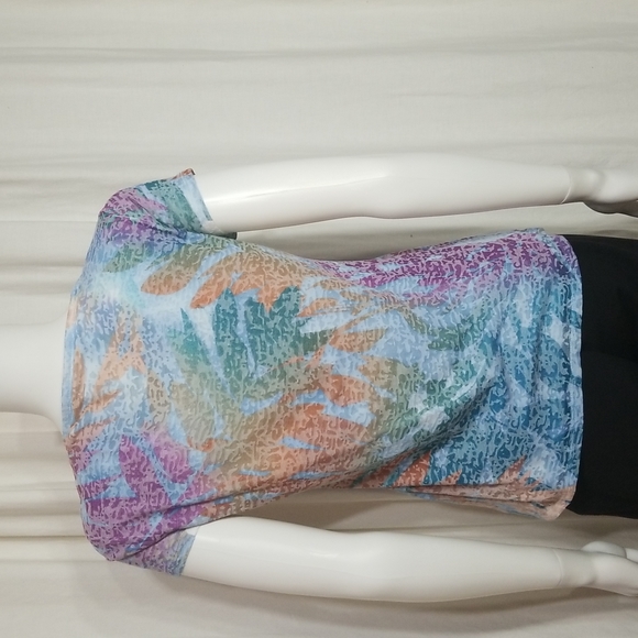 🔥Coldwater Creek Short Sleeve Multi Colored XSMALL (4-6)Tee - Picture 2 of 7